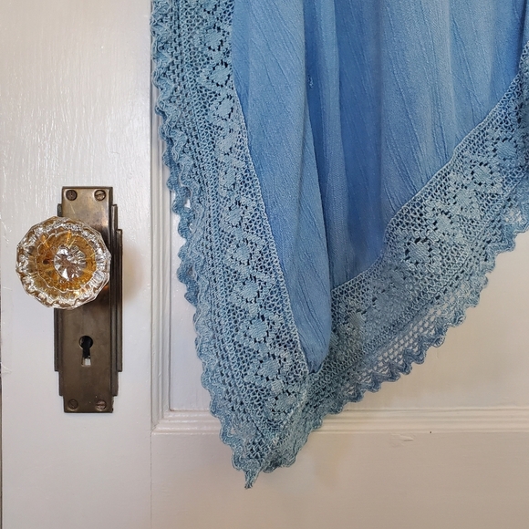 Orange Village Butterfly Lace Poncho – One Size – Denim Blue - Picture 4 of 9